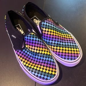 Vans slip on - like new size 8